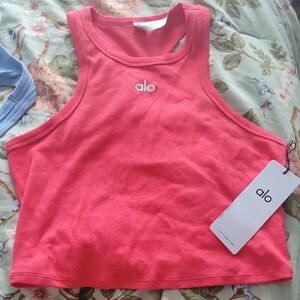 Alo Aspire Tank Candy Red L Nwt